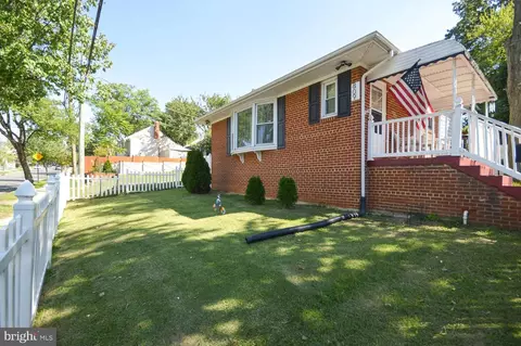 809 55th St NE, Washington, DC 20019 photo 3