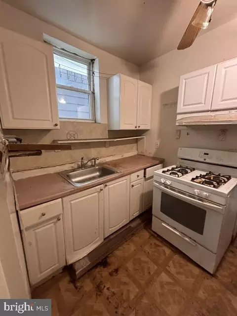 1528 E St SE, Washington, DC 20003 photo 13