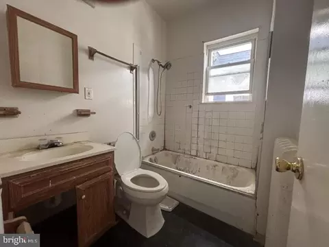 1528 E St SE, Washington, DC 20003 photo 34