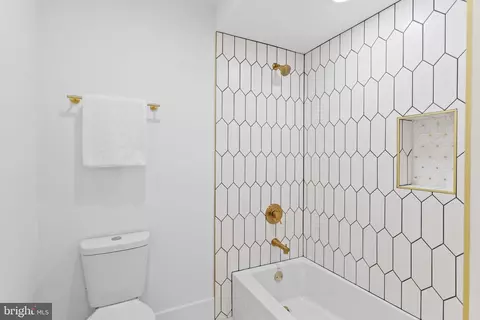 Bath - 1825 N Capitol St NE #1, Washington, DC 20002 photo 4 of 5