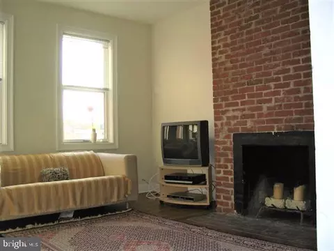 Living - 651 Constitution Ave NE, Washington, DC 20002 photo 5 of 9