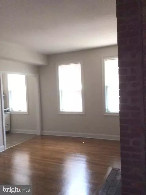 Living - 651 Constitution Ave NE, Washington, DC 20002 photo 7 of 9
