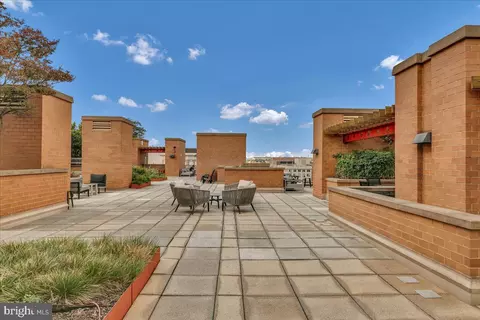 Exterior - 616 E St NW #1022, Washington, DC 20004 photo 5 of 5