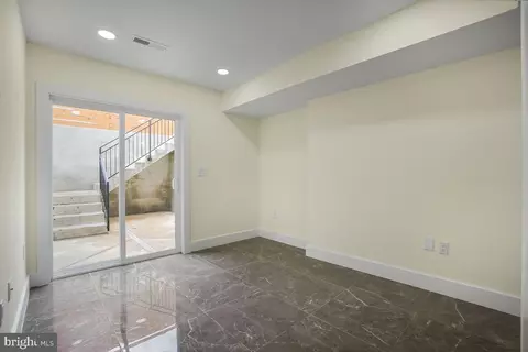 808 12th St NE, Washington, DC 20002 photo 29
