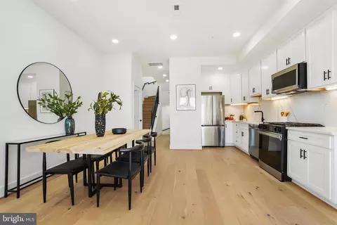 808 12th St NE, Washington, DC 20002 photo 6