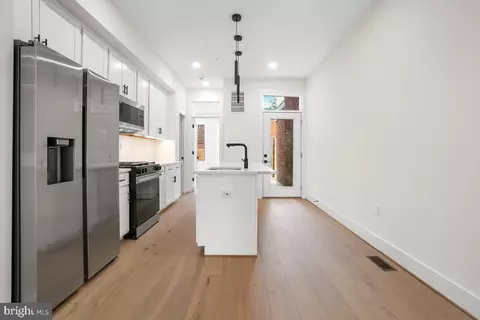 808 12th St NE, Washington, DC 20002 photo 21