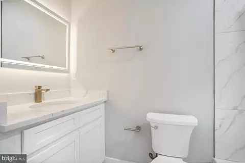 808 12th St NE, Washington, DC 20002 photo 26