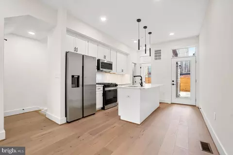 808 12th St NE, Washington, DC 20002 photo 20