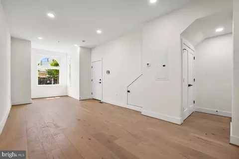 808 12th St NE, Washington, DC 20002 photo 24