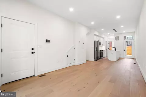 808 12th St NE, Washington, DC 20002 photo 23