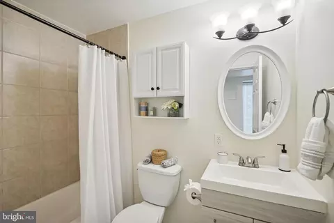 1952 3rd St NE #102, Washington, DC 20002 photo 19