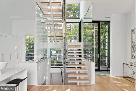 Entry Way - 3623 R St NW, Washington, DC 20007 photo 2 of 5