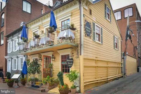 Exterior - 3623 R St NW, Washington, DC 20007 photo 11 of 15