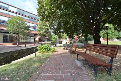 Exterior - 3623 R St NW, Washington, DC 20007 photo 8 of 15