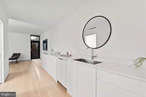 Entry Way - 3623 R St NW, Washington, DC 20007 photo 4 of 5