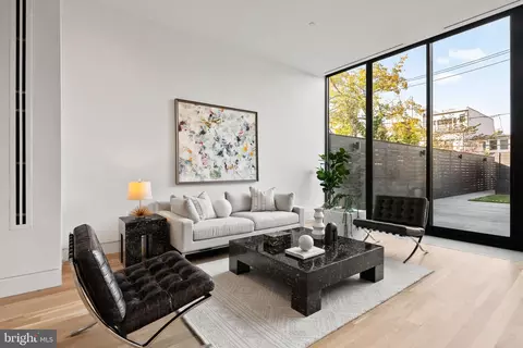 Living - 3623 R St NW, Washington, DC 20007 photo 3 of 6