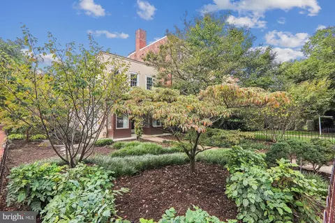 821 E Capitol SE, Washington, DC 20003 photo 4