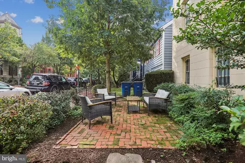 821 E Capitol SE, Washington, DC 20003 photo 5