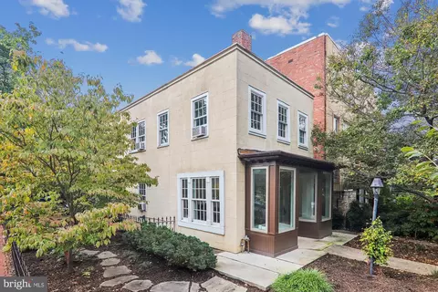 821 E Capitol SE, Washington, DC 20003