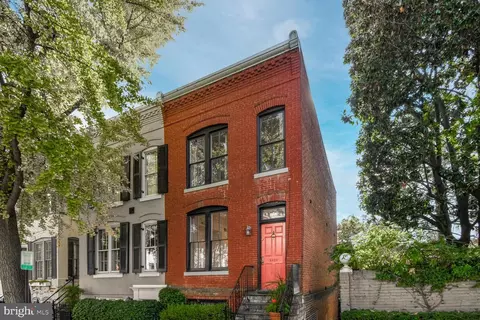 2920 Olive St NW, Washington, DC 20007