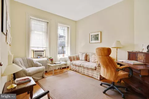 2015 R St NW, Washington, DC 20009 photo 8
