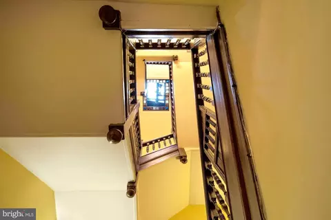 2015 R St NW, Washington, DC 20009 photo 19