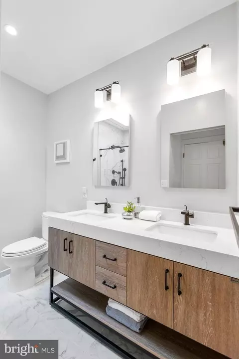 Bath - 431 4th St NE, Washington, DC 20002 photo 2 of 5