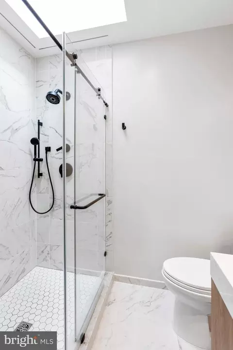 Bath - 431 4th St NE, Washington, DC 20002 photo 3 of 5