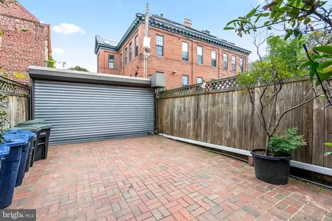 Exterior - 431 4th St NE, Washington, DC 20002 photo 4 of 6