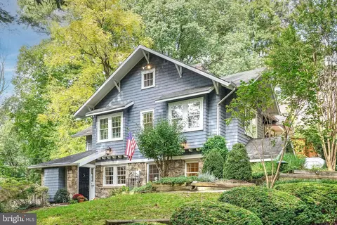 5207 Macarthur Ter NW, Washington, DC 20016
