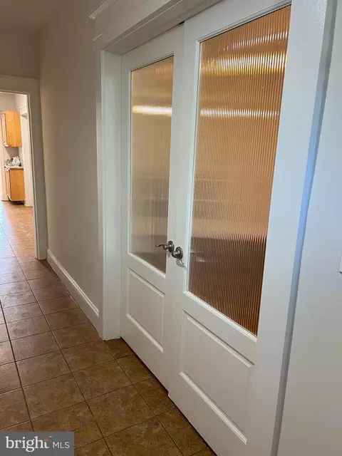317 L St NE, Washington, DC 20002 photo 8