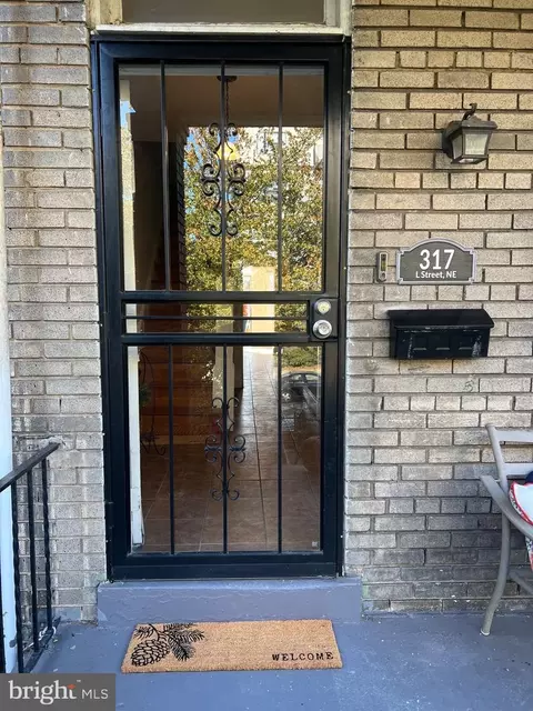 317 L St NE, Washington, DC 20002 photo 3