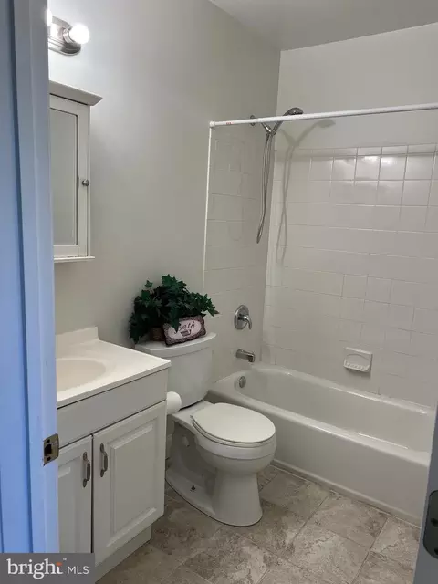 317 L St NE, Washington, DC 20002 photo 23