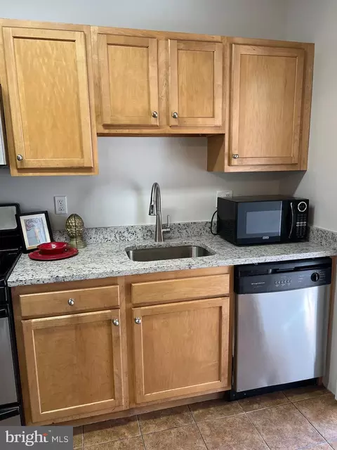 317 L St NE, Washington, DC 20002 photo 12