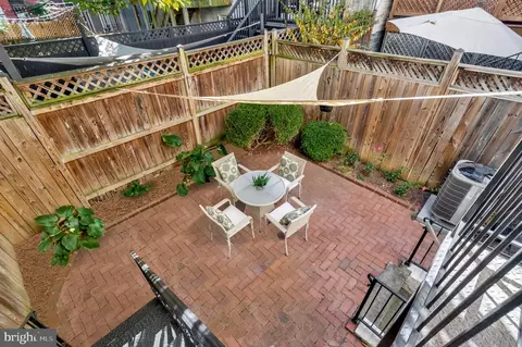 Exterior - 303 C St SE, Washington, DC 20003 photo 4 of 9