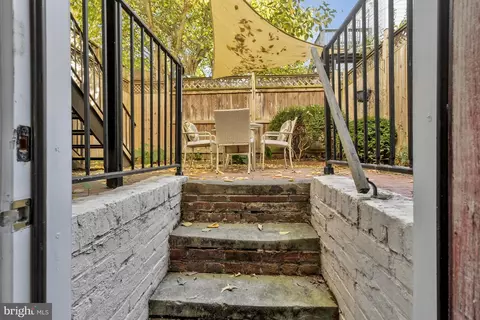 Exterior - 303 C St SE, Washington, DC 20003 photo 9 of 9