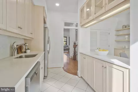 Kitchen - 303 C St SE, Washington, DC 20003 photo 2 of 5