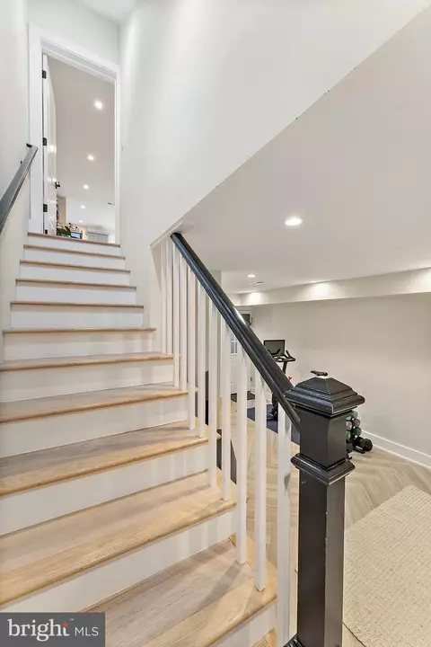 Entry Way - 121 15th St SE, Washington, DC 20003 photo 8 of 8