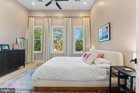 Bedroom - 121 15th St SE, Washington, DC 20003 photo 1 of 8