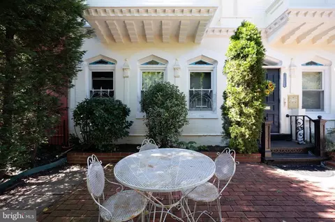 Exterior - 435 2nd St SE #A3, Washington, DC 20003 photo 10 of 14