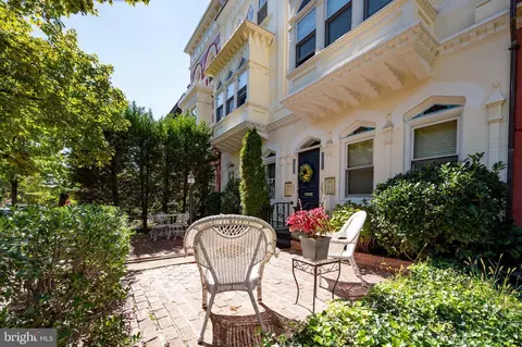 Exterior - 435 2nd St SE #A3, Washington, DC 20003 photo 11 of 14