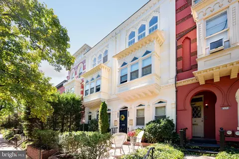 Exterior - 435 2nd St SE #A3, Washington, DC 20003 photo 1 of 14