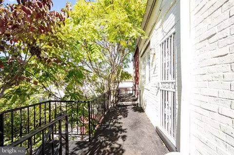 Exterior - 435 2nd St SE #A3, Washington, DC 20003 photo 3 of 14