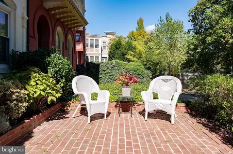 Exterior - 435 2nd St SE #A3, Washington, DC 20003 photo 8 of 14