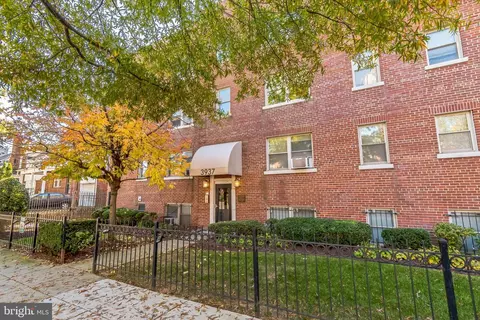 3937 S Street St SE #207, Washington, DC 20020