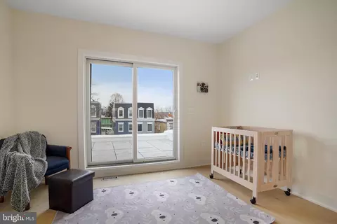 329 16th St SE, Washington, DC 20003 photo 17