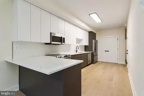 329 16th St SE, Washington, DC 20003 photo 11