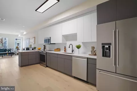 329 16th St SE, Washington, DC 20003 photo 9