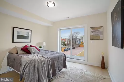329 16th St SE, Washington, DC 20003 photo 16