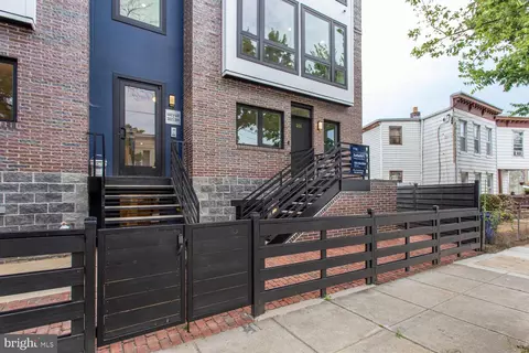 2305 Nicholson SE #201, Washington, DC 20020